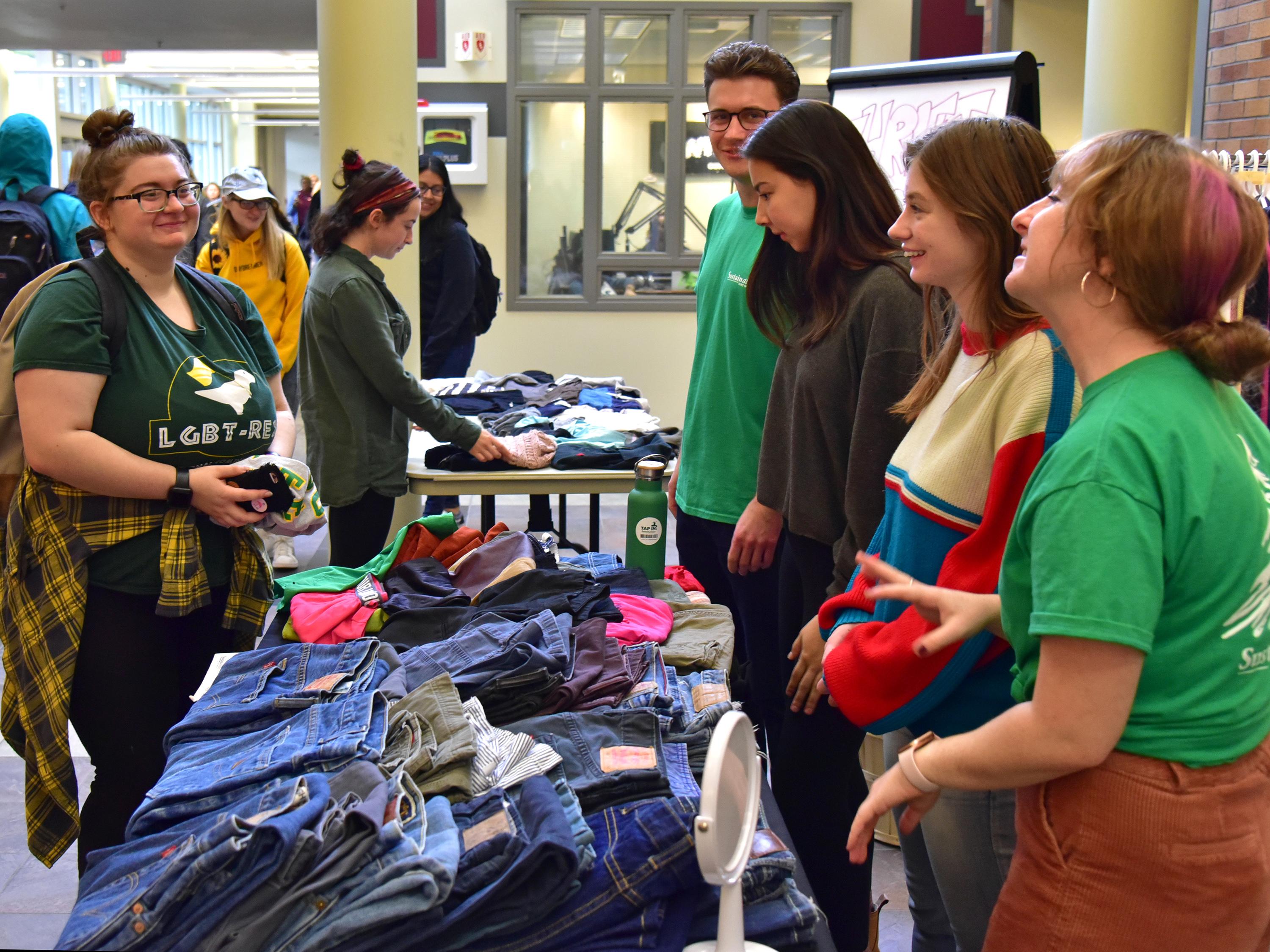 Sustainability interns hold pop-up thrift shop