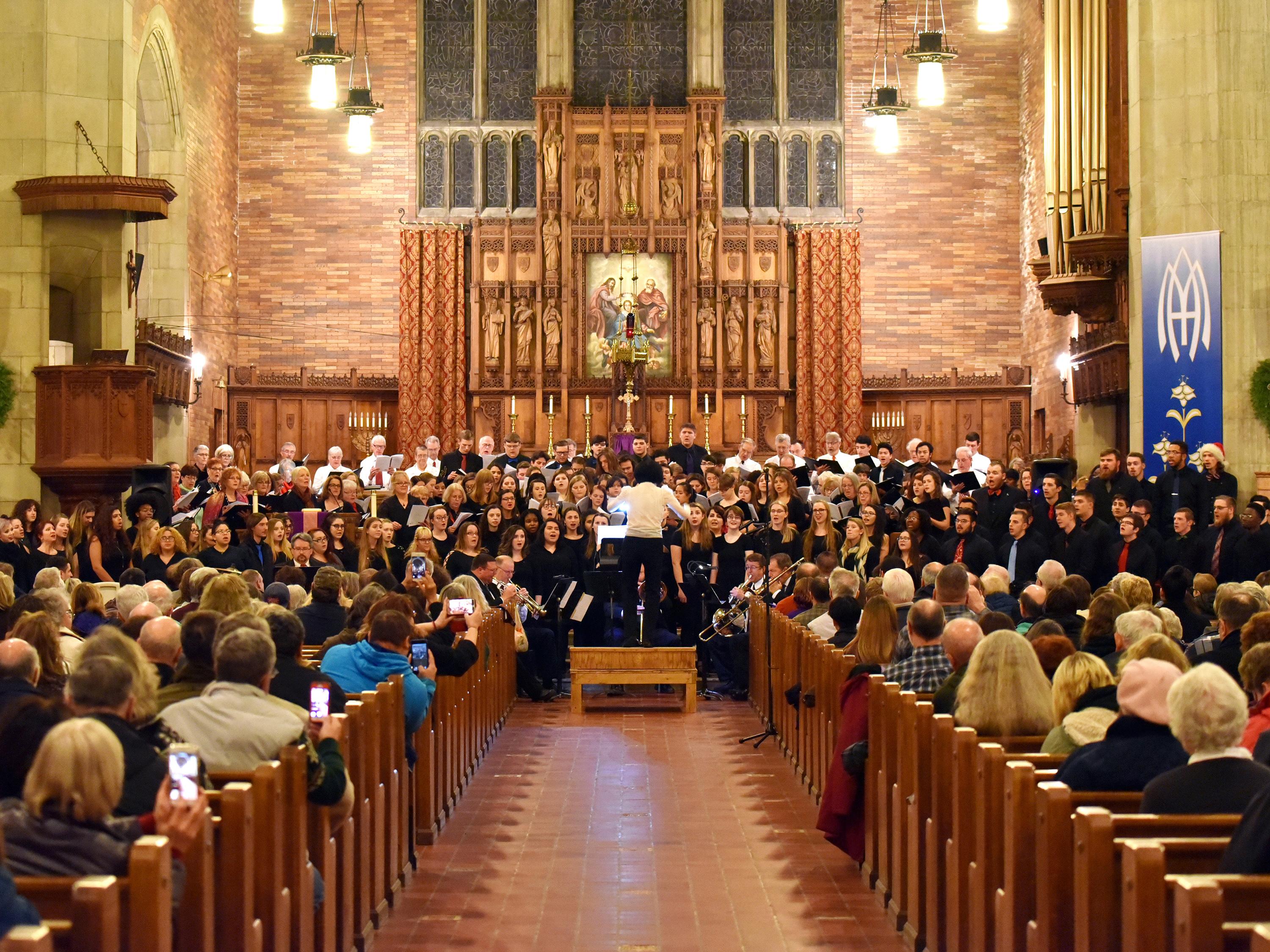 College, community musical groups perform in previous holiday concert