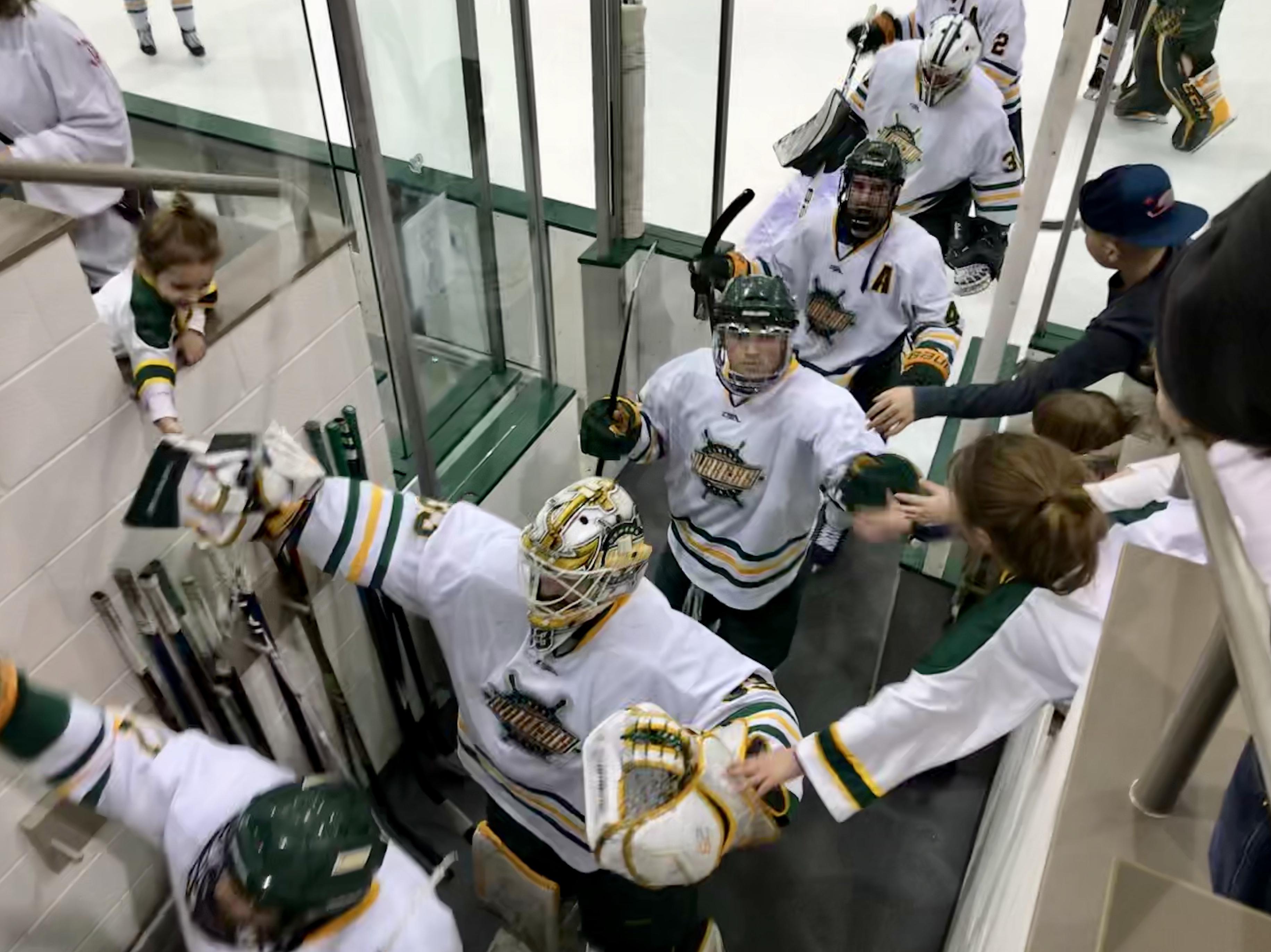Laker sweep! Hockey teams win, advance to conference