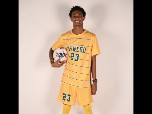 A broadcasting major from Manhattan, Azariah Raveneau transferred to Oswego from Onondaga Community College.