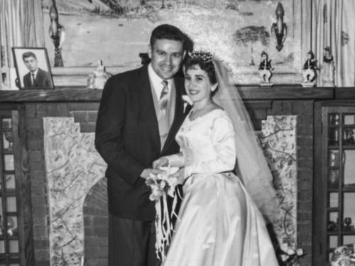 Frank ’58 and Gloria Maraviglia on their wedding day in 1961.
